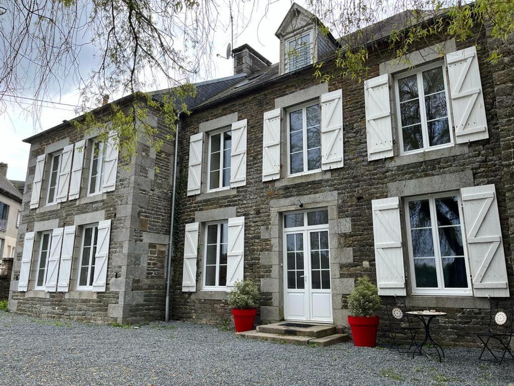 La Maison Des Amis En Normandie Pontfarcy Eksteriør bilde