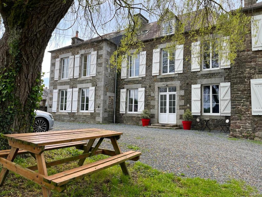 La Maison Des Amis En Normandie Pontfarcy Eksteriør bilde