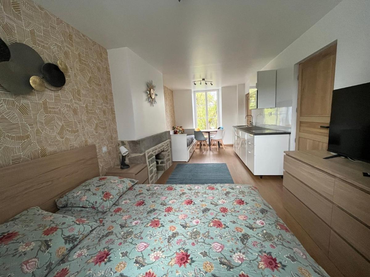 La Maison Des Amis En Normandie Pontfarcy Eksteriør bilde